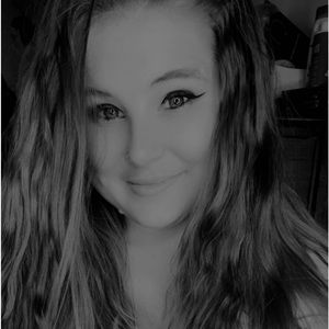 Meet your Posher, Britani
